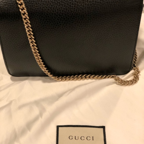 Authentic Gucci Small Interlocking G Shoulder Bag - Picture 5 of 7